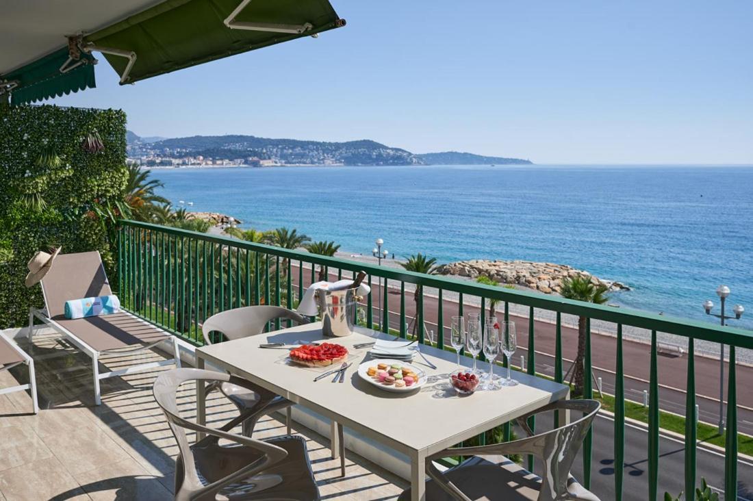 Sunlight - Sky Blue - 3 Bedroom Flat With Sea View On The Promenade Des