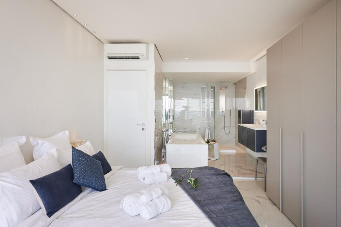 Sunlight - Sky Blue - 3 Bedroom Flat With Sea View On The Promenade Des *